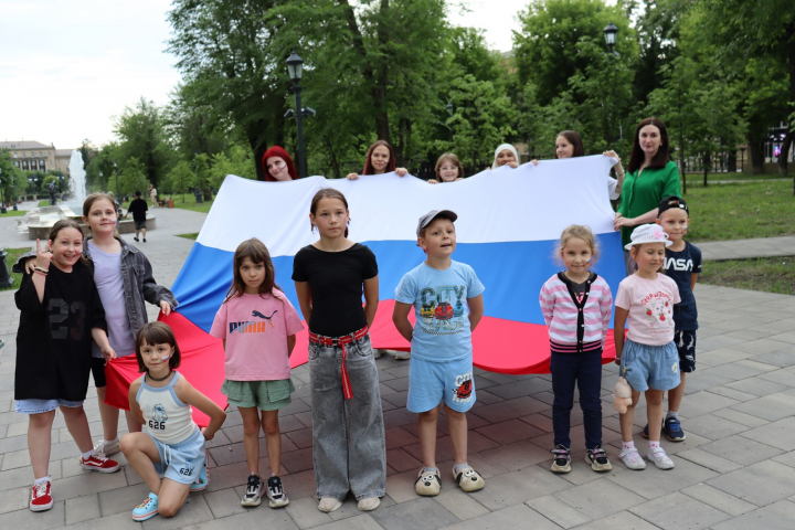 Наша страна и наш праздник!